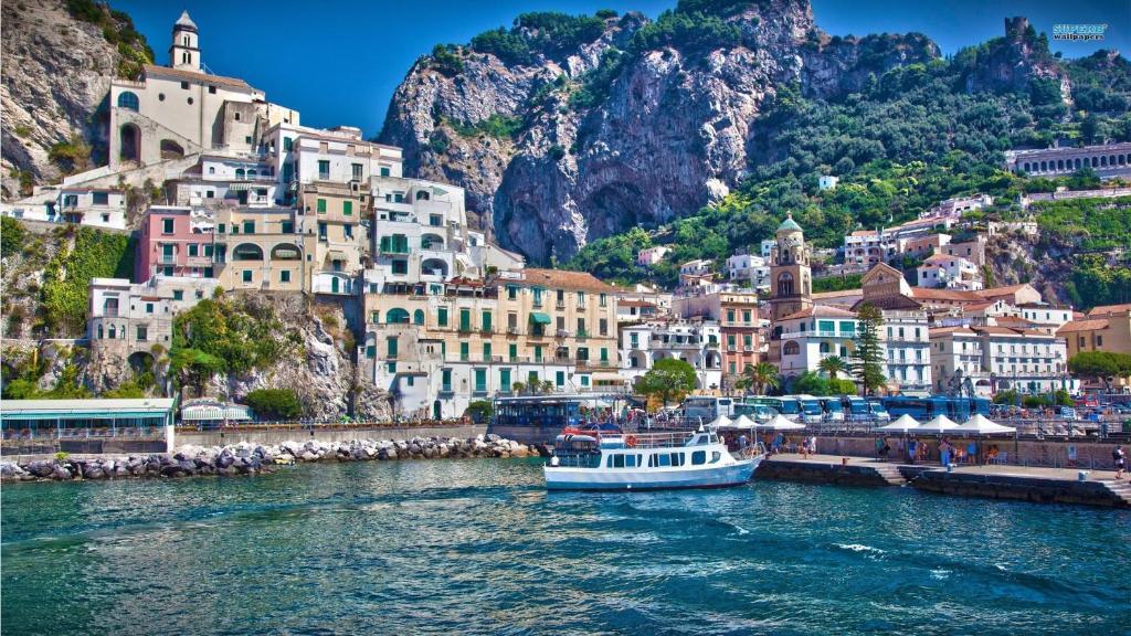 Holidays Baia D'Amalfi Rom bilde